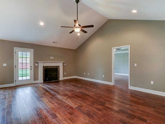 5th image of 4915 Spring Garden Way #13