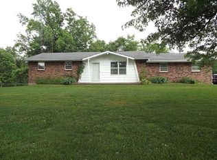 22 Spring Valley Dr, Perryville, MO 63775