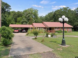 359 County Road 1332, Mount Pleasant, TX 75455
