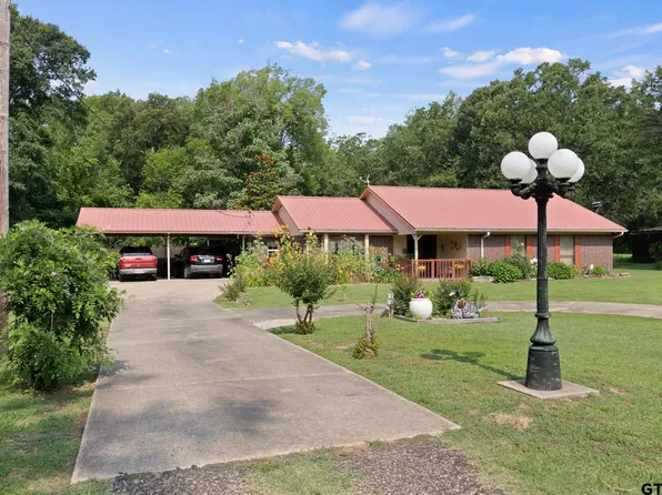 359 County Road 1332, Mount Pleasant, TX 75455