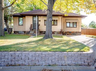 1215 8th Ave SE, Jamestown, ND 58401