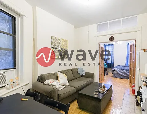 Rented by Wave Real Estate Group | media 14