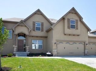 1529 SW Whistle Dr, Lees Summit, MO 64082