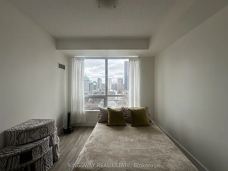 120 Homewood Ave #1603 — Photo 13