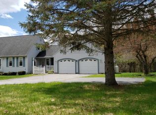 581 Beech Ridge Rd, North Berwick, ME 03906