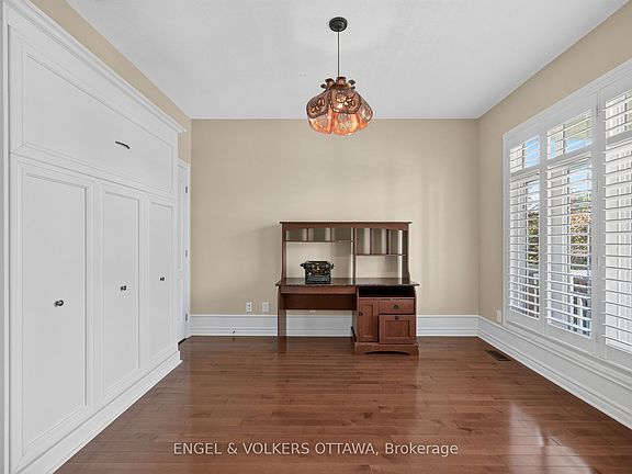 5th image of 106 Equinelle Dr
