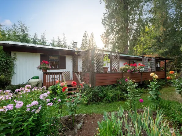 17014 Glacier Rim Drive, Deming, WA 98244