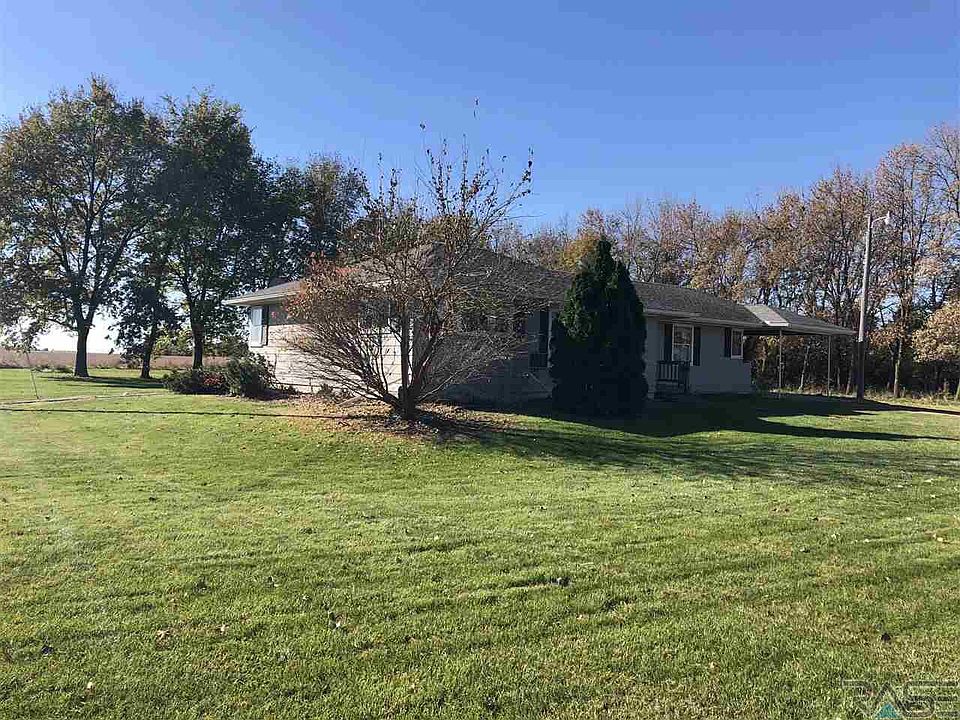 1st image of 47811 275th St