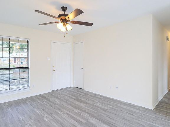 4th image of 309 Mary Dr