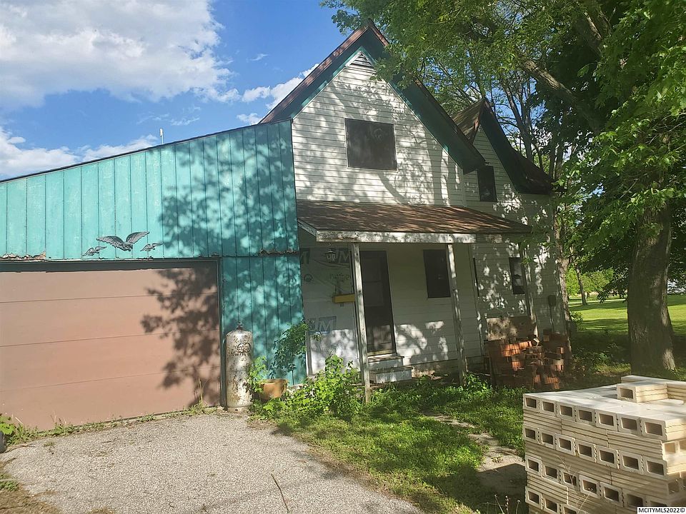 1st image of 404 S Main St