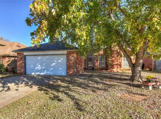 3313 Outpost Cir, Norman, OK 73072