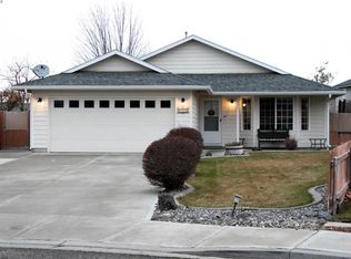 8315 Wrigley Dr, Pasco, WA
