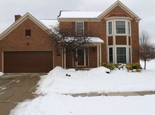 1190 Harvard Dr, Rochester Hills, MI 48307
