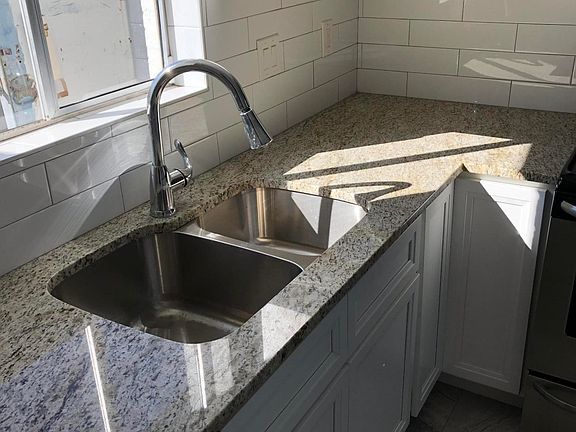 2nd image of 2108 W Dahlia Dr