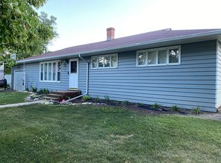 702 Arnold Ave S, Hosmer, SD 57448