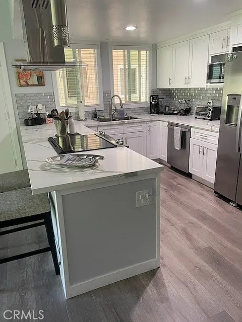 2 bed, 1040 sqft, $3,750 — Photo 3