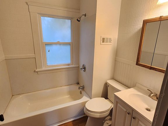 2nd image of 5005 Wichita Ave #Up