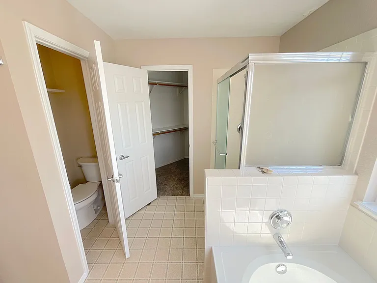 2579 Weyburn Way — Photo 29