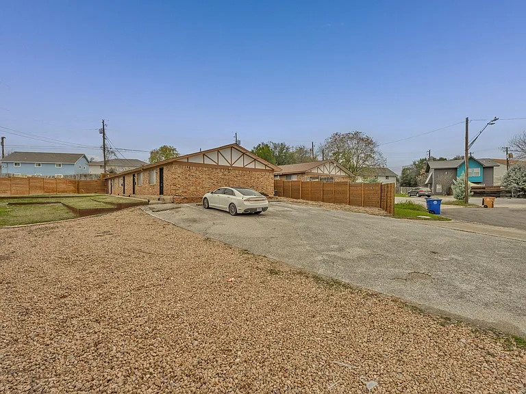 3404 Willowrun Cv #A — Photo 24
