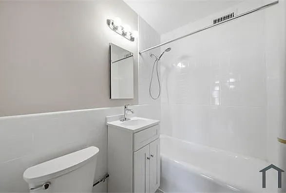 41 Richardson Ave #18 — Photo 11