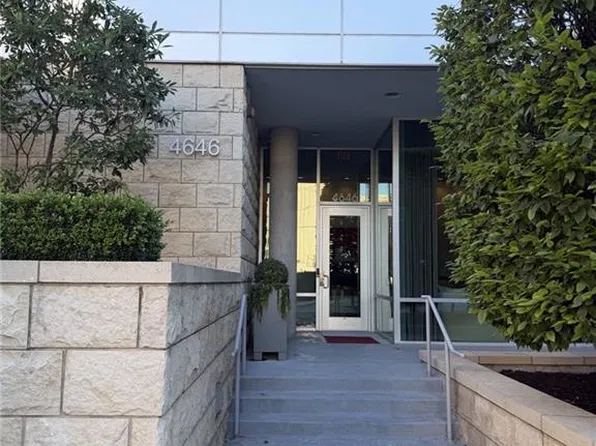 4646 Broadway APT 11S, Kansas City, MO 64112