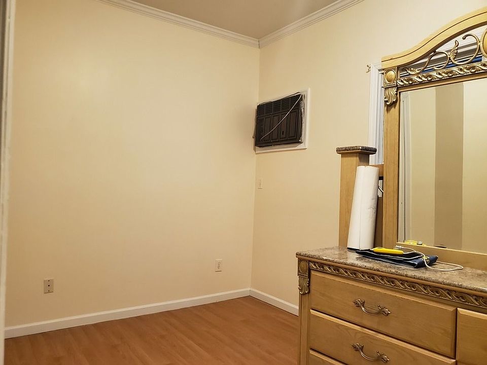 2nd image of 9114 89th St #1