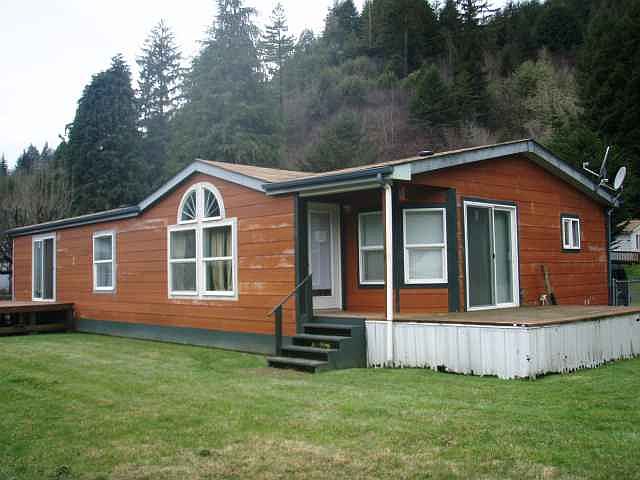 1st image of 15 Zwierlein Dr