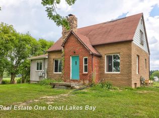 9797 Fostoria Rd, Fostoria, MI 48435