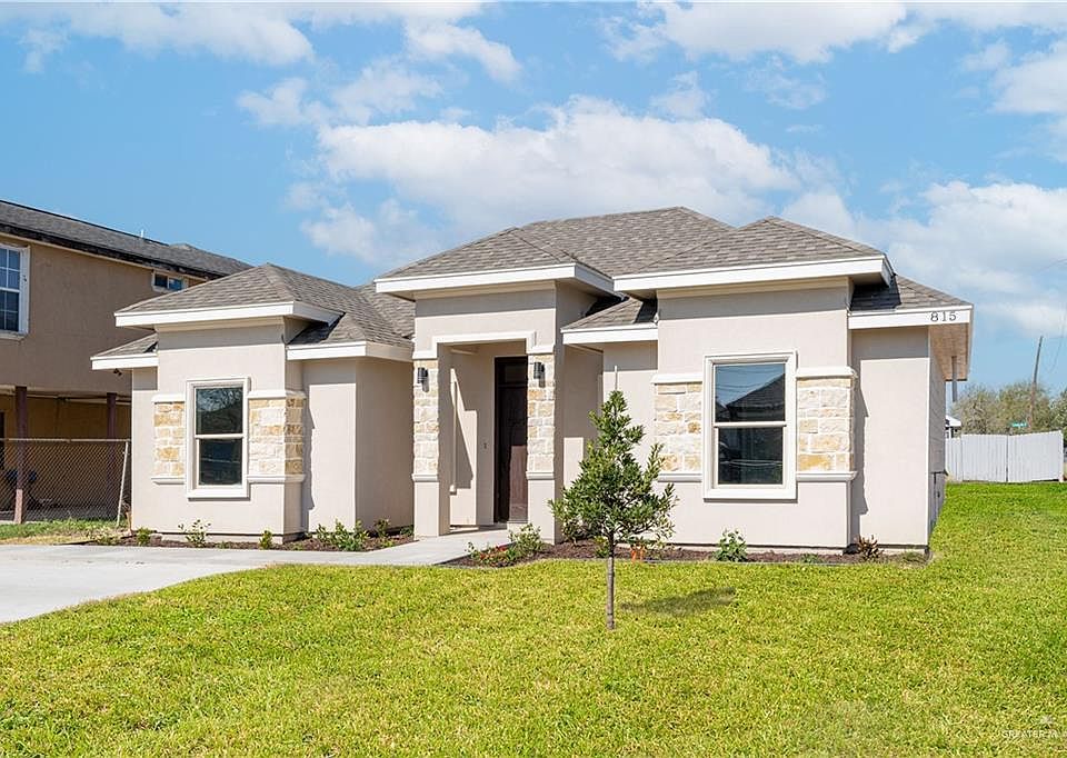 1st image of 815 E Zavala Ave