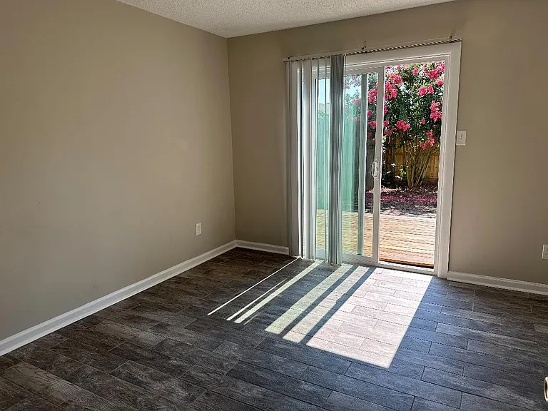 1908 Millpoint Ln — Photo 6