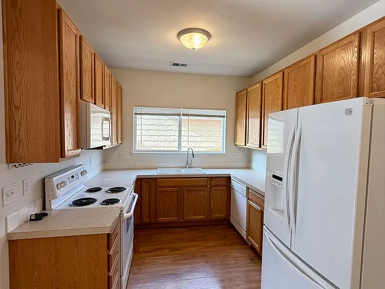 4675 Hahns Peak Dr #101 — Photo 9