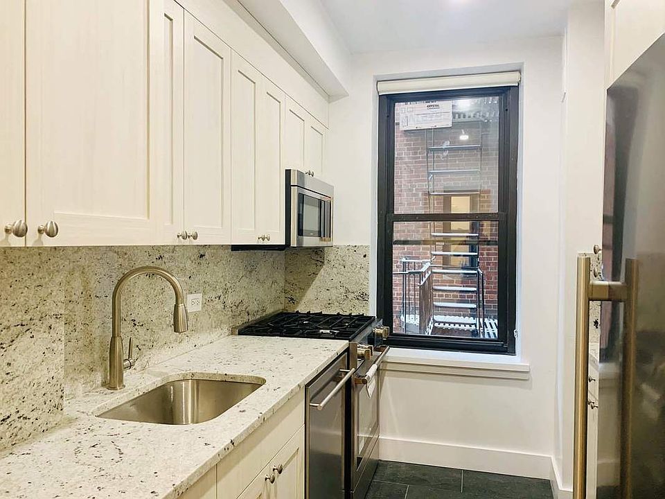 1st image of 10 W 65th St APT 5B