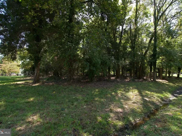 12304 Hatton Point Rd, Fort Washington, MD 20744