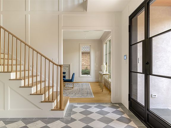 3rd image of 6810 Mimosa Ln