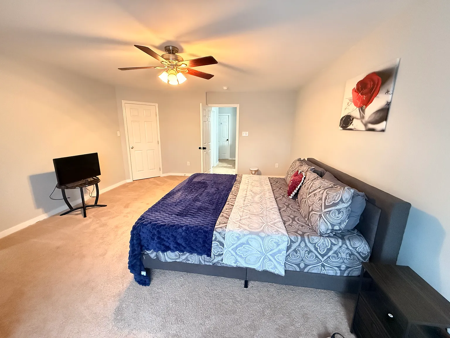 3 bed, 2.5 bath, 1848 sqft, $2,800 — Photo 3