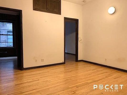 4th image of 346 E 13th St APT 2