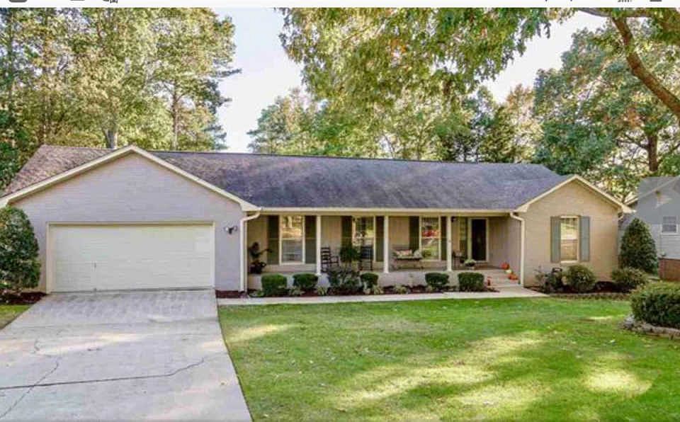 1st image of 2610 Galahad Dr SE