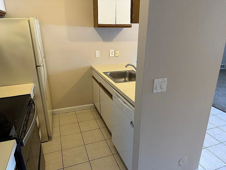 8729 Candlewood Trl — Photo 14