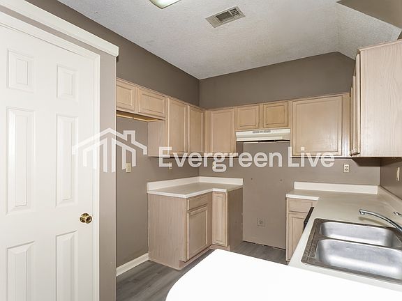 5th image of 1175 Brady Hollow Ln