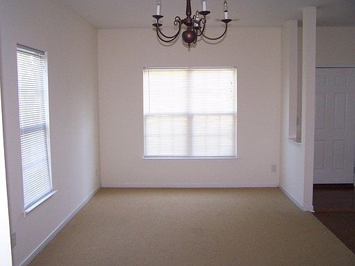 3rd image of 3538 Dunbarton Dr