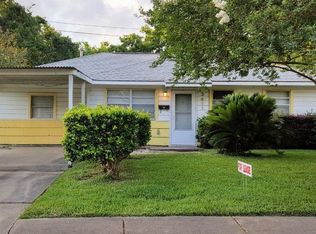 3611 Cedarcrest Dr, Pasadena, TX 77503