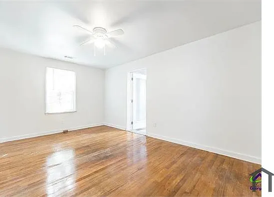 1170 N Beddingfield Dr — Photo 9