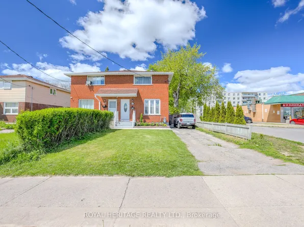 1092 Cedar St, Oshawa, ON L1J 3R9