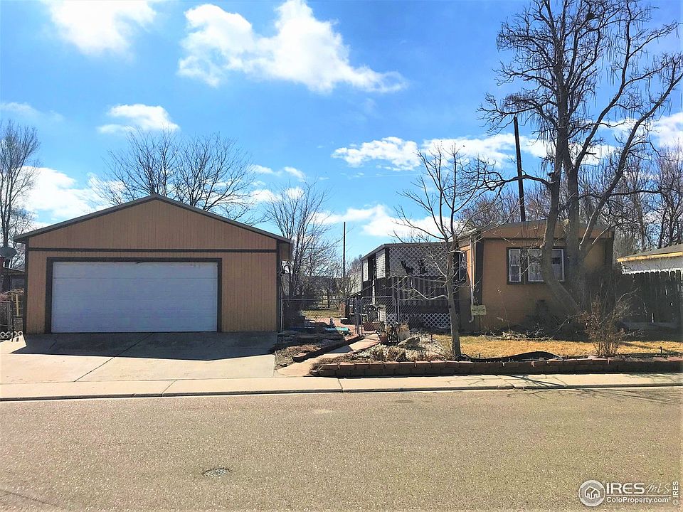 2nd image of 227 Balsam St