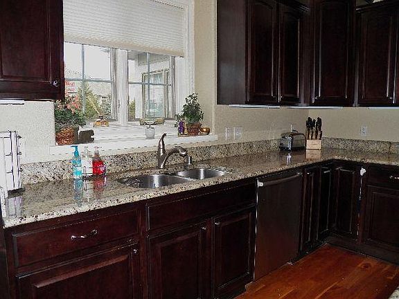 Granite counters with lots of prep space