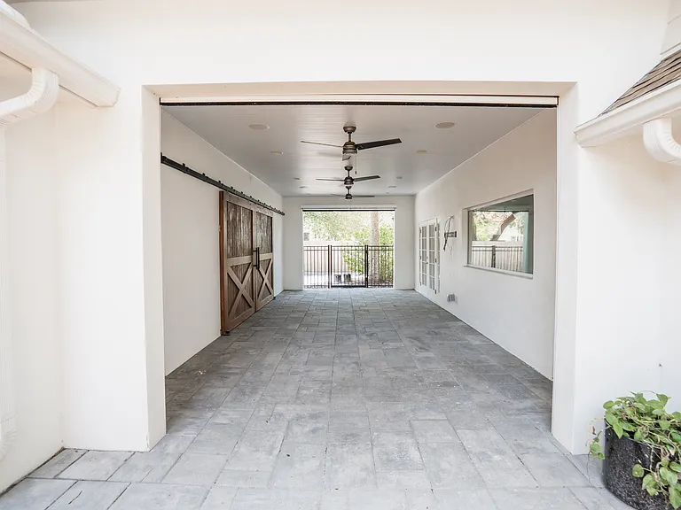 4819 W San Miguel St — Photo 17