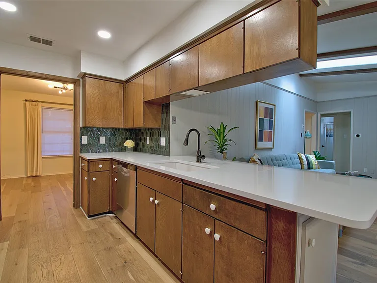 9202 Quail Meadow Dr — Photo 9