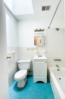 Rented by City Connections Realty | media 10