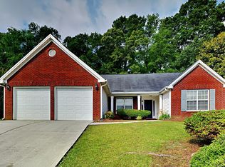 2275 Shady Oaks Dr, Loganville, GA 30052