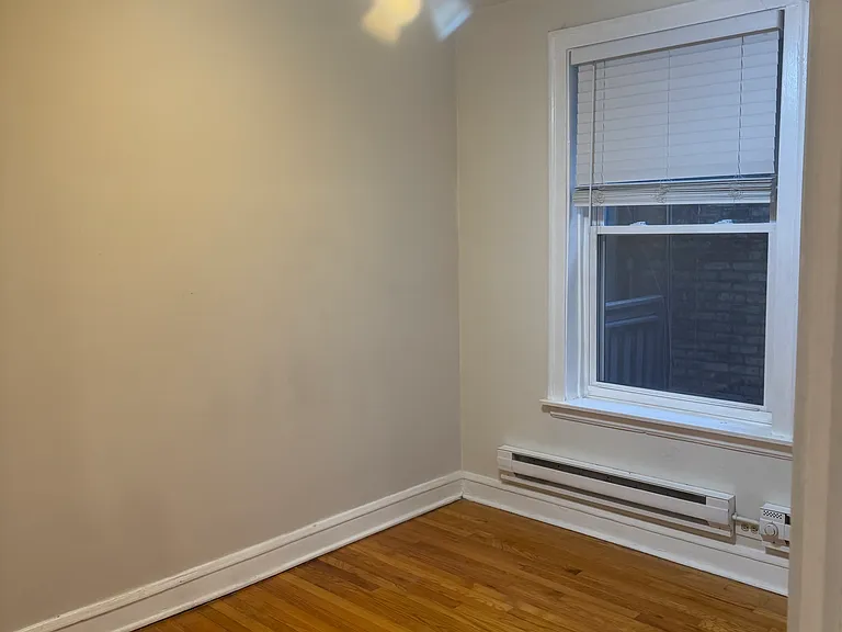 4220 N Clark St #1 — Photo 13